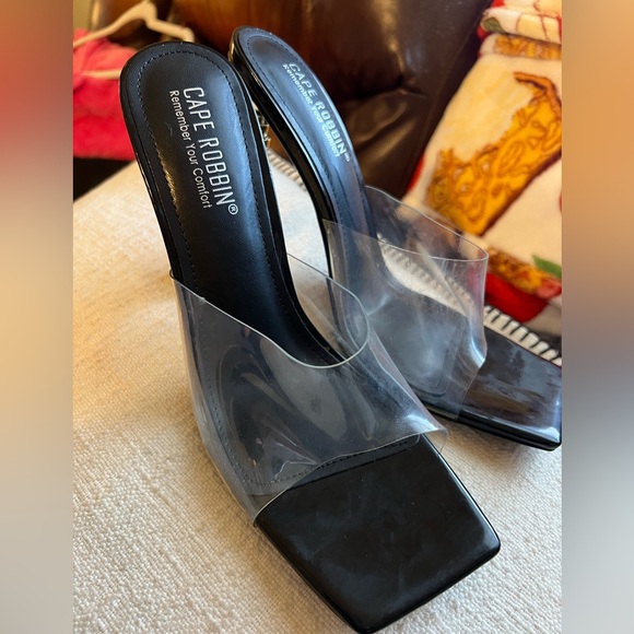 CAPE ROBBIN heels - Picture 5 of 8